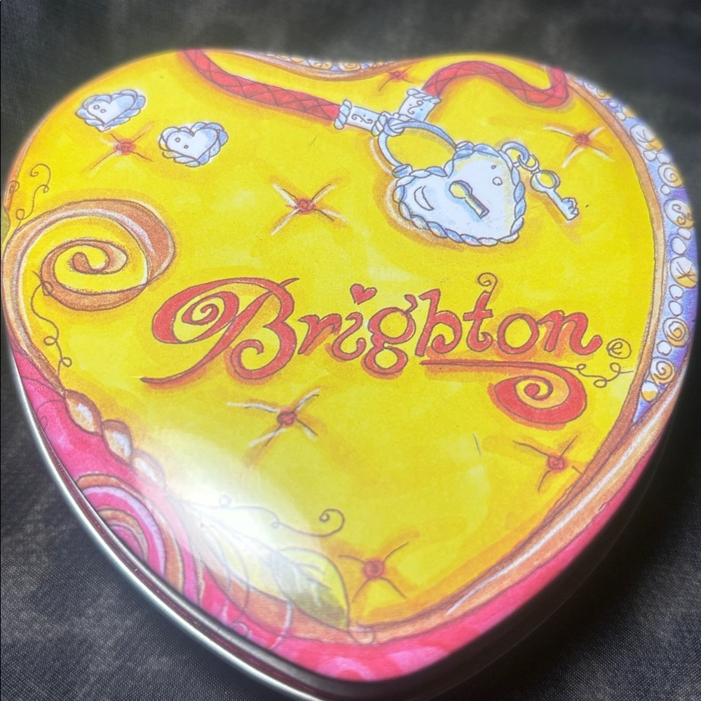 Brighton keepsake collectible jewelry tin yellow charm small tin